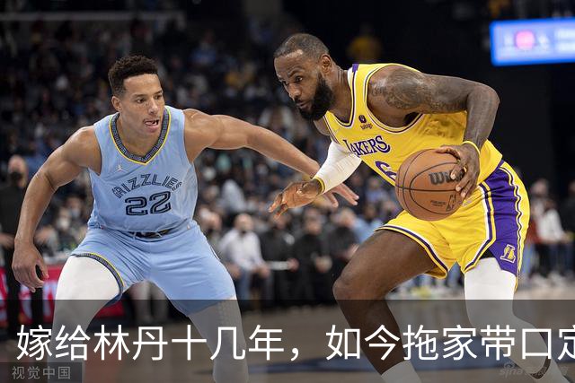 嫁给林丹十几年，如今拖家带口定居西班牙，10岁儿子要走网球路
